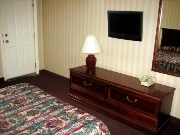 Fair Motel 5