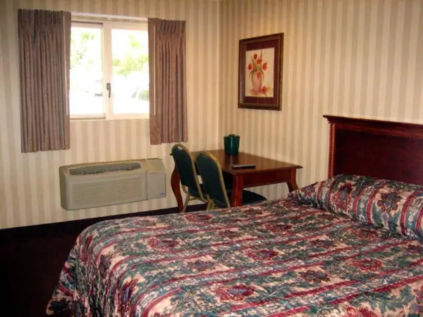 Fair Motel 6