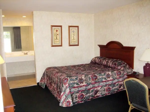 Fair Motel 8